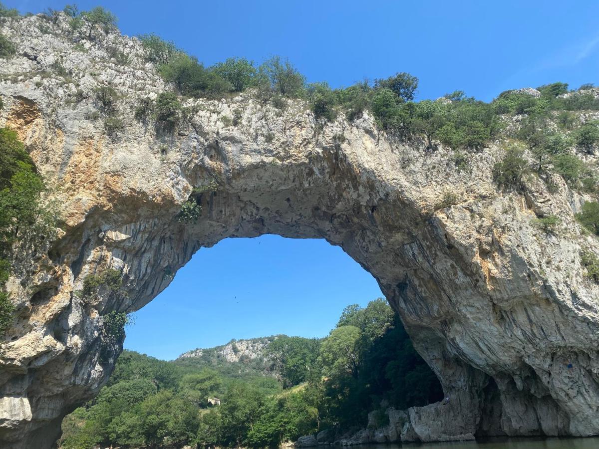 Le Belvedere Vallon-Pont-d'Arc Bagian luar foto